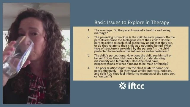 Zamieszanie tożsamości płciowej u dzieci i terapii rodzinnej - Julie Hamilton